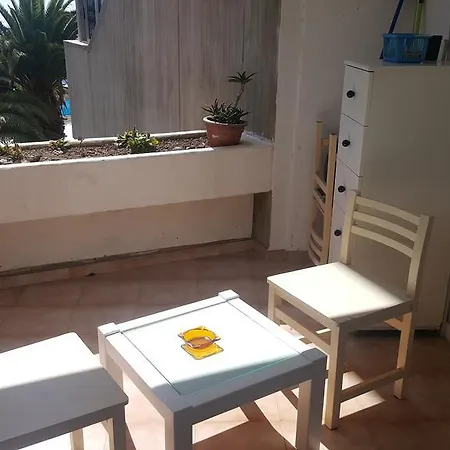 Lara Apartmán *